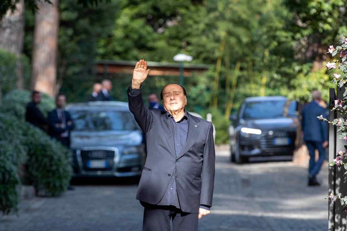 L'ex presidente del Consiglio Silvio Berlusconi