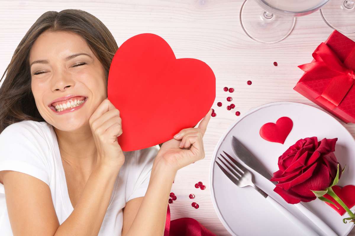 tavola san valentino donna cuore